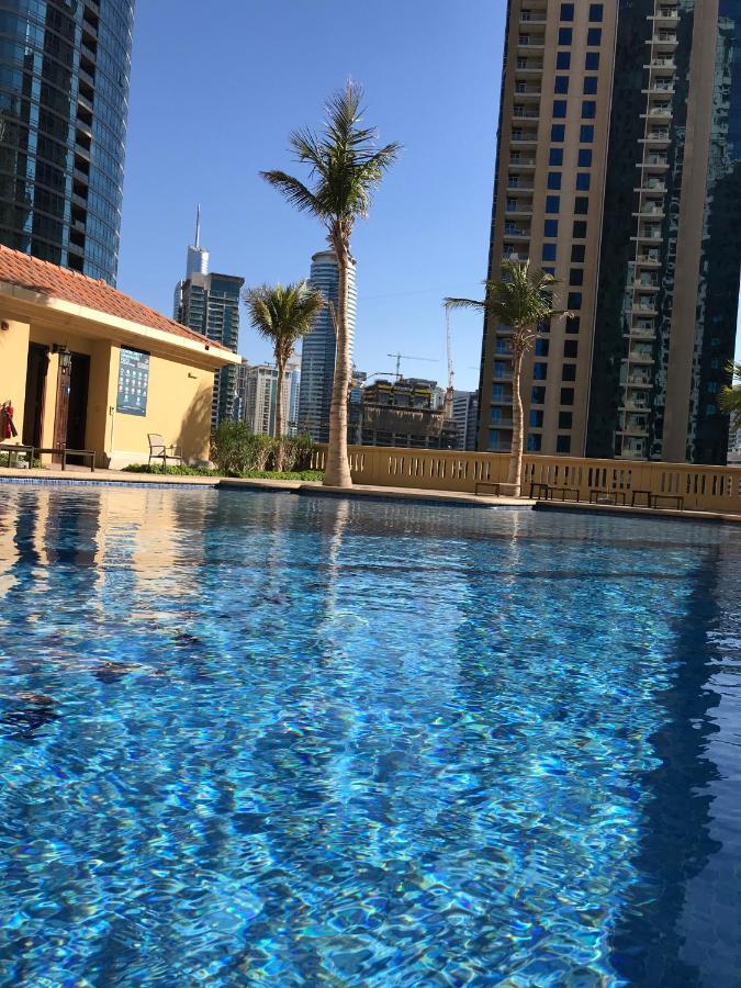 Rimal Retreat By Js Apartment Dubai Bagian luar foto